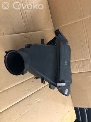Audi A6 S6 C5 4B Air filter box 077133837Q