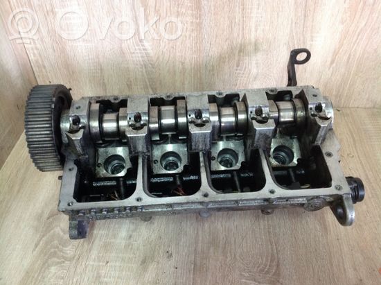 Volkswagen PASSAT B5 Engine head 038103373R