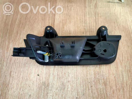 Audi A4 S4 B7 8E 8H Front door interior handle 8E0839020