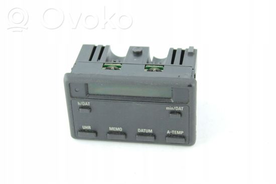 BMW 5 E34 Screen/display/small screen 1374288