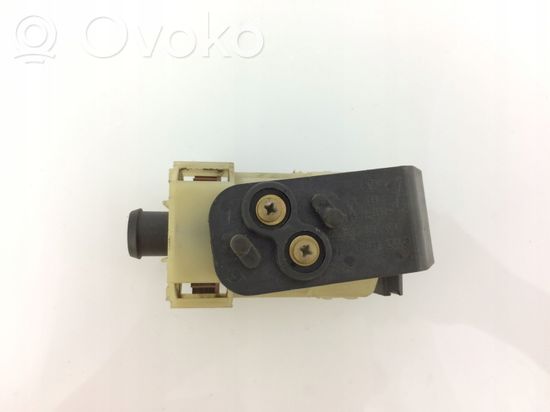 Audi A4 S4 B5 8D High voltage ignition coil 4A0820545
