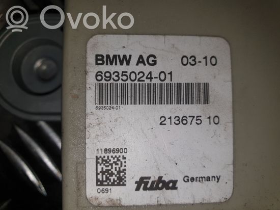 BMW 7 F01 F02 F03 F04 Aerial antenna amplifier 6935024 6935024 6935024
