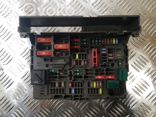 BMW 3 E90 E91 Fuse module 9119446