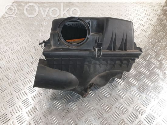 BMW 5 E60 E61 Air filter box 6575534 13717792416