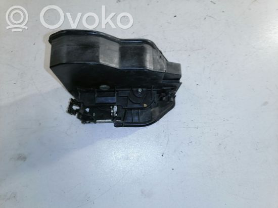 BMW 5 E60 E61 Rear door lock 7167071