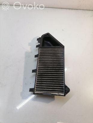 BMW 5 E60 E61 Cabin air micro filter cap 6913503