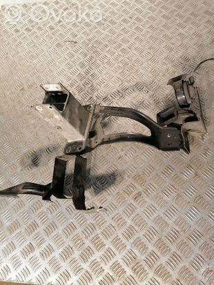 BMW 5 E60 E61 Front bumper mounting bracket 7163484