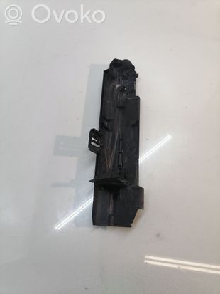 BMW 3 E90 E91 Radiator mount bracket 7524914