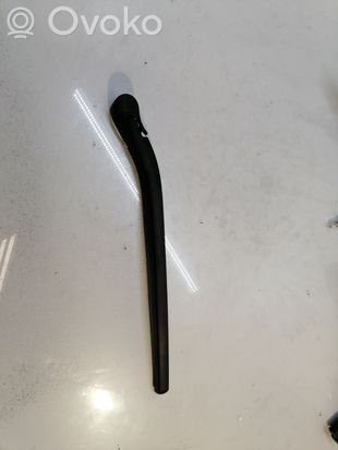 BMW 5 E60 E61 Rear wiper blade arm 7066175
