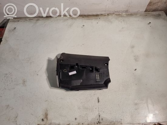 BMW 5 F10 F11 Foot area side trim 10S229 9209486