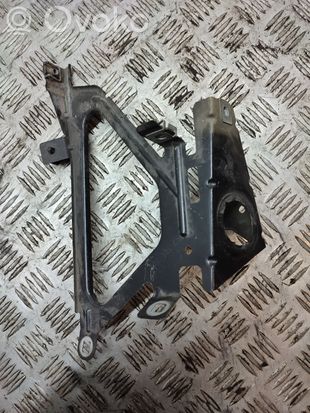 BMW 7 F01 F02 F03 F04 Fender mounting bracket 7184180