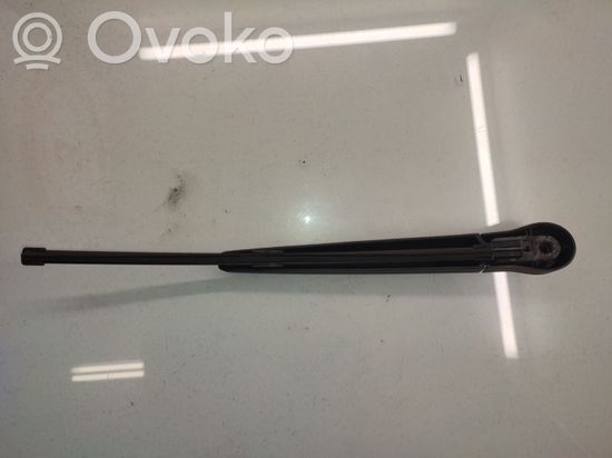 BMW 3 E90 E91 Rear wiper blade arm 7118206