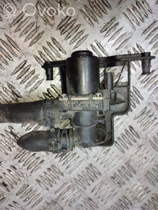BMW 5 E60 E61 Coolant heater control valve 6920226