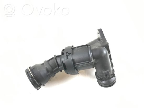 Volkswagen Golf VII Thermostat/thermostat housing 04L121111