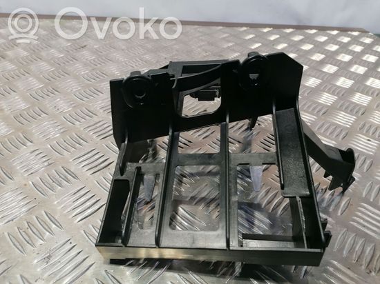 Audi Q5 SQ5 Bracket in trunk/boot 8K1971845