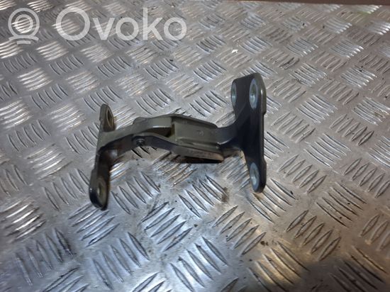 BMW X5 E70 Front door upper hinge 633071007