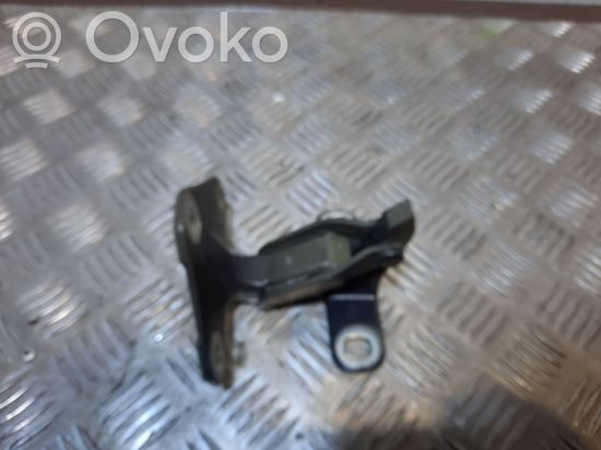 BMW X5 E70 Front door upper hinge 633071007