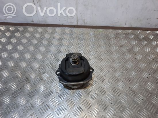 BMW X5 E70 Engine mount bracket 68065302