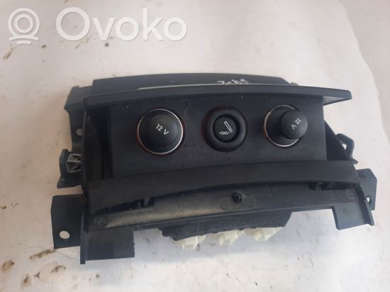 Audi A8 S8 D4 4H Cigarette lighter rear 4H0864051