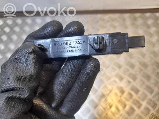 Audi A3 S3 A3 Sportback 8V Keyless go control unit/module 5K0962132A