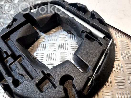 Audi A4 S4 B9 Tool box 8W0012109