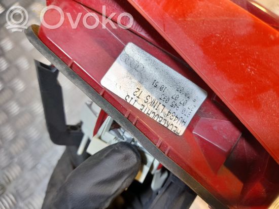 Audi A5 8T 8F Tailgate rear/tail lights 8T0945093