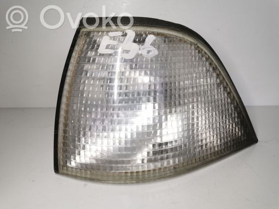 BMW 3 E36 Front indicator light 9403093 8580532
