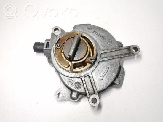 Audi A3 S3 8P Vacuum pump 06D145100E