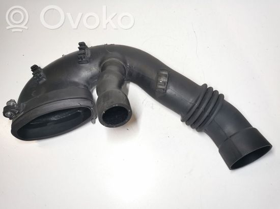 BMW 5 E60 E61 Air intake duct part 7790552