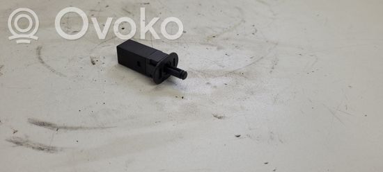 BMW 5 E60 E61 Fuel tank cap lock 82289392