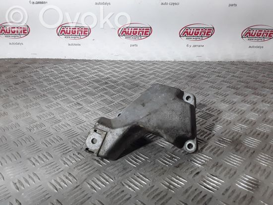 Audi A6 S6 C5 4B Engine mounting bracket 8D0199307G