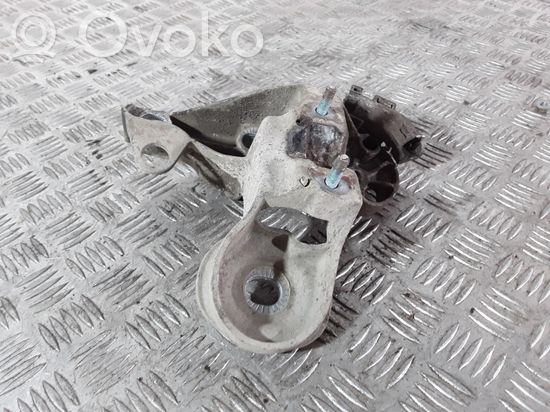 Volkswagen PASSAT B5 Engine mounting bracket 4B0199352A