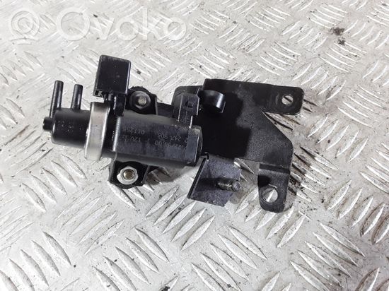 BMW 3 E90 E91 Electromagnetic valve 72279600 2247906