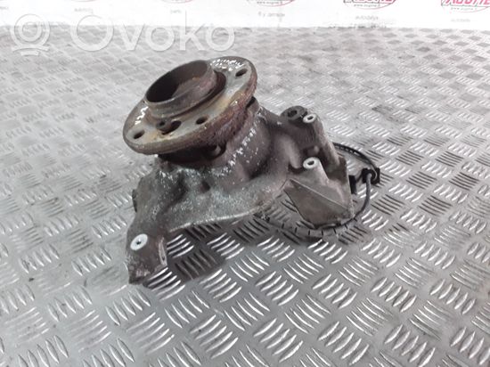 BMW 3 E90 E91 Front wheel hub spindle knuckle 3121676444403 31216764444 6764444
