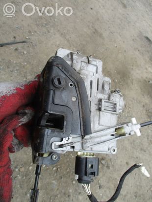 Volkswagen PASSAT B6 Rear door lock 3C4839015A