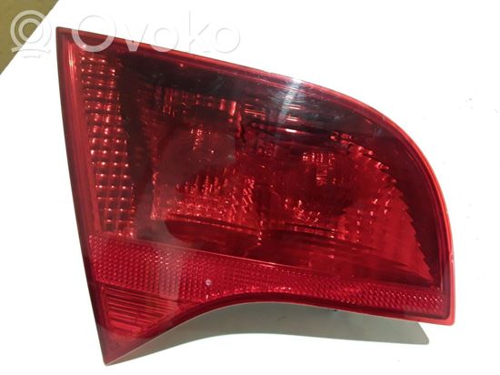 Audi A4 S4 B7 8E 8H Tailgate rear/tail lights 8E9945093