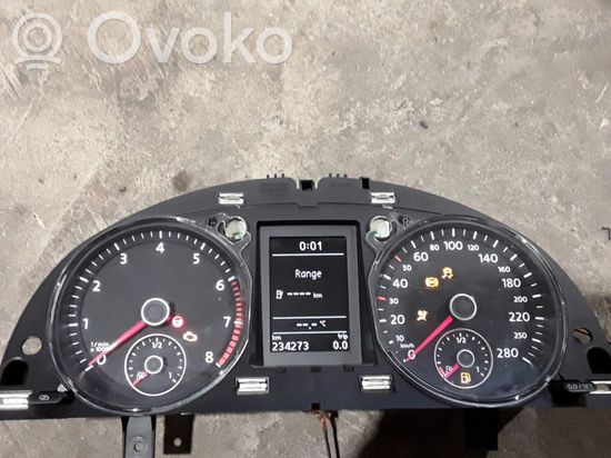 Volkswagen PASSAT B6 Speedometer (instrument cluster) 3C0920871Q