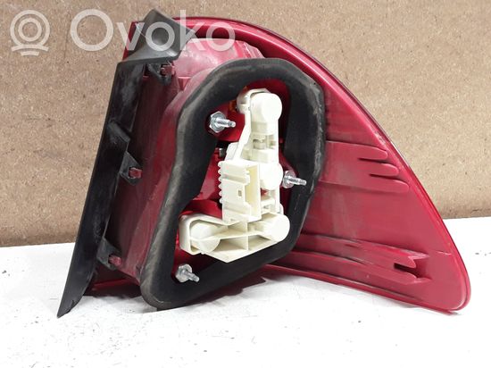 BMW 3 E90 E91 Rear/tail lights 7160061