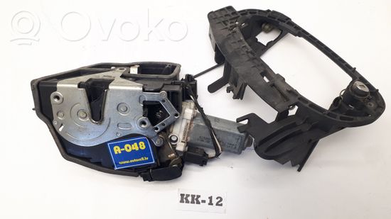 BMW 7 E65 E66 Front door exterior handle/bracket 7013701705 41013061002