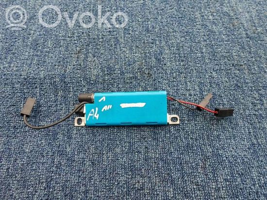 Audi A8 S8 D2 4D Aerial antenna amplifier 4D0035225D