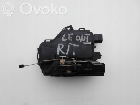 Volkswagen Golf IV Rear door lock