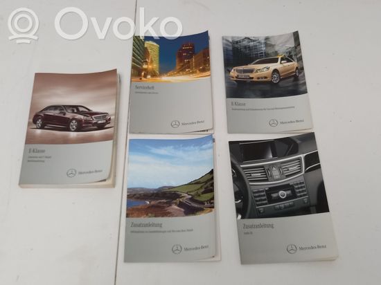 Mercedes-Benz E W212 User manual