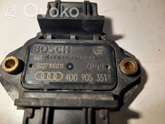 Audi A8 S8 D2 4D Ignition amplifier control unit 9D0905351