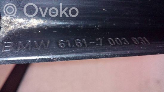 BMW 3 E46 Front wiper blade arm 7003931