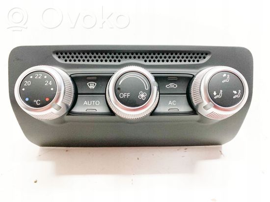 Audi A1 Climate control unit 8X0820043A