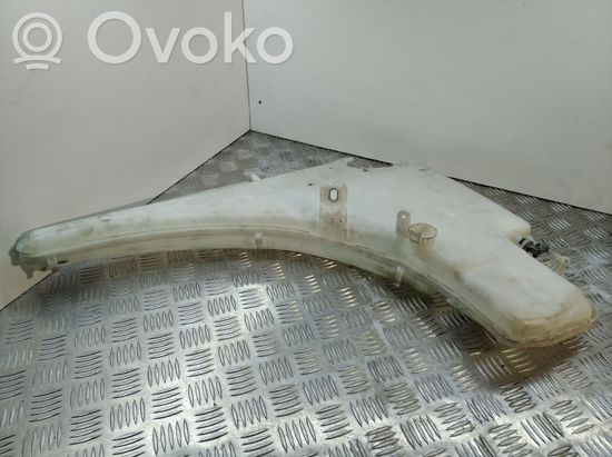 BMW 3 E92 E93 Windshield washer fluid reservoir/tank 7124231 7117842 7068998