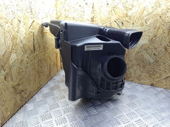 BMW 3 E92 E93 Air filter box 7567175