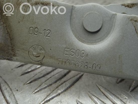BMW M3 Tailgate/trunk/boot hinge 7060628