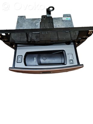BMW 7 E65 E66 Glove box BMW 8261060 121451