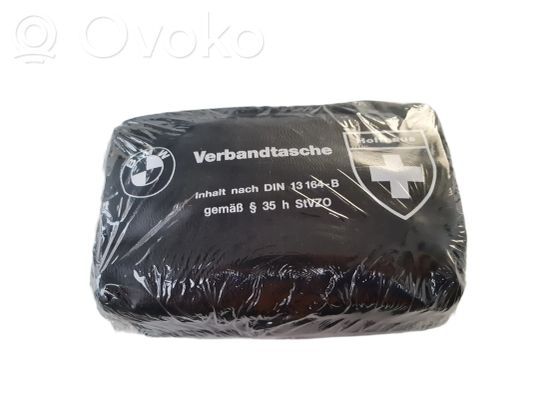 BMW 7 E65 E66 First aid kit BMW